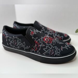 Last Light Apparel Pattern Rose Slip On Shoes Men's Size 12M Black and Red Goth